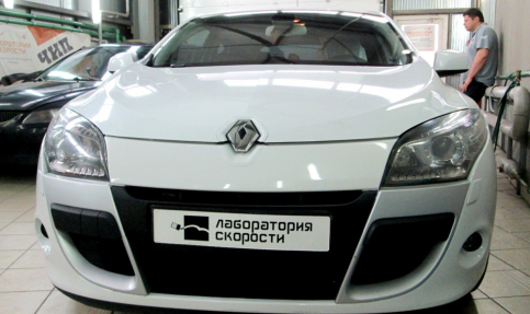 Чип-тюнинг Renault Megane III 2.0 137hp CVT 2010 года выпуска